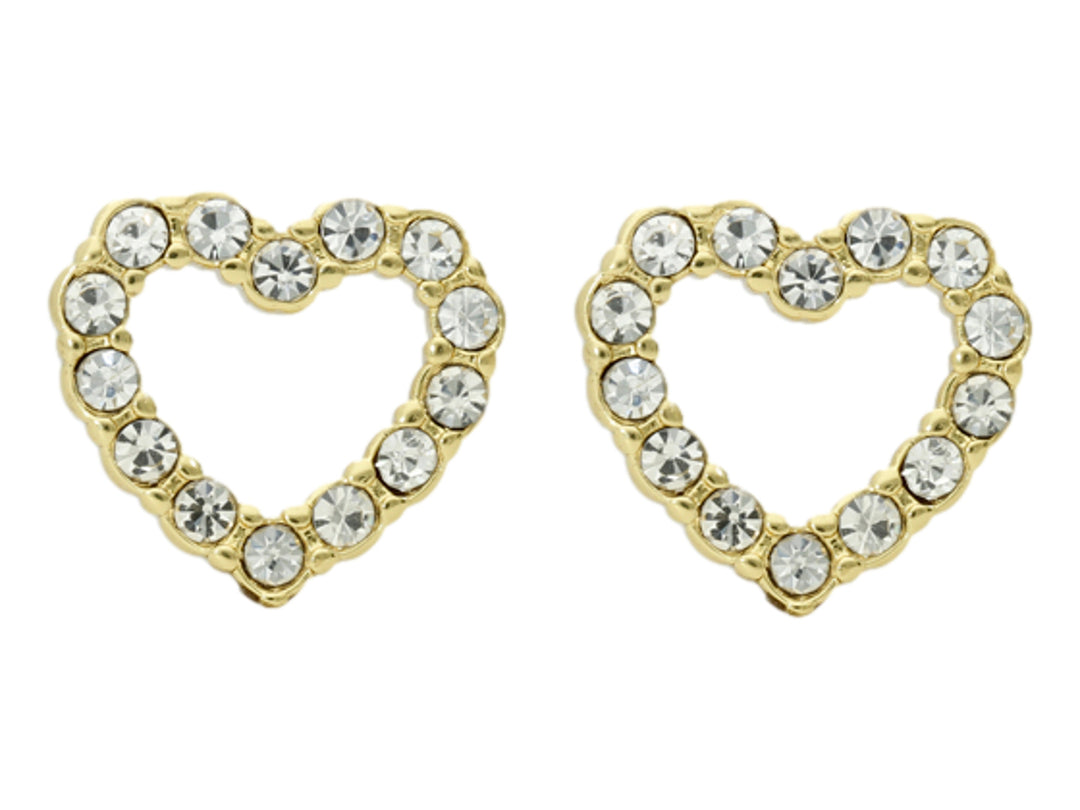 Par de pendientes dorados en forma de corazón adornados con cristales brillantes transparentes.