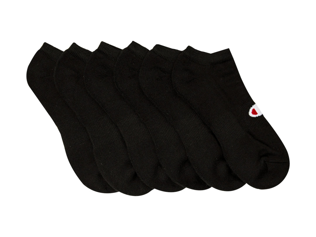 Paquete de 6 pares de calcetines cortos color negro marca Champion con logo blanco en el empeine.
