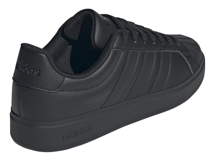 Tenis Adidas Streettalk en color negro total con suela plana y cordones.