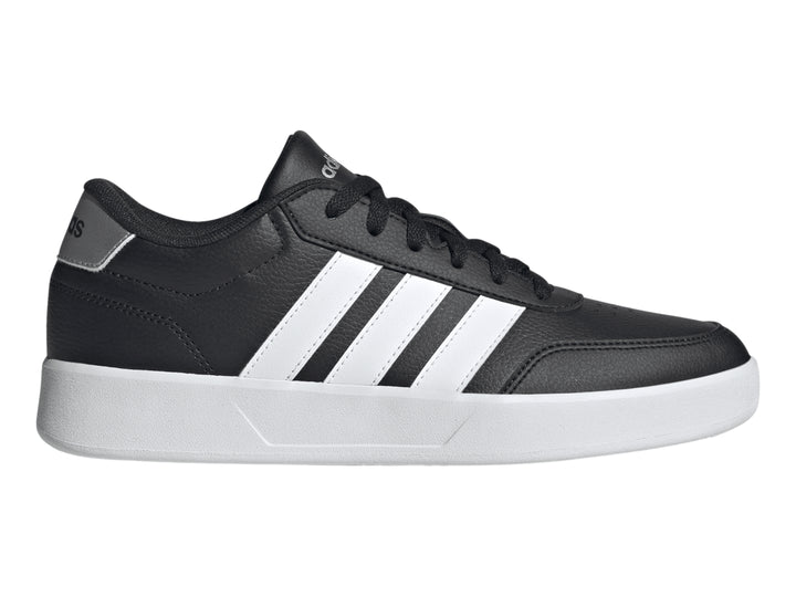 Tenis Adidas Breaknet 3.0 color negro con tres franjas laterales y suela blanca.