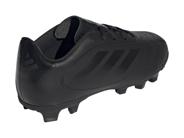 Zapato de fútbol Adidas Goletto IX en color negro total con tacos para césped.