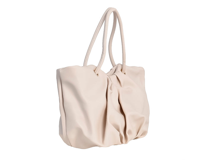 Bolso Felianna Dalia color blanco con diseño plisado y asas largas sobre fondo blanco.