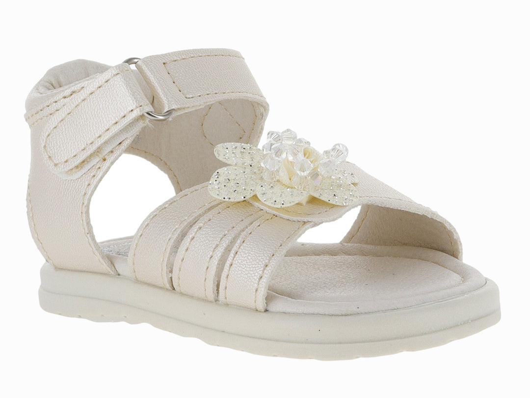 Sandalia blanca para niña con adorno de mariposa brillante y cierre de velcro.
