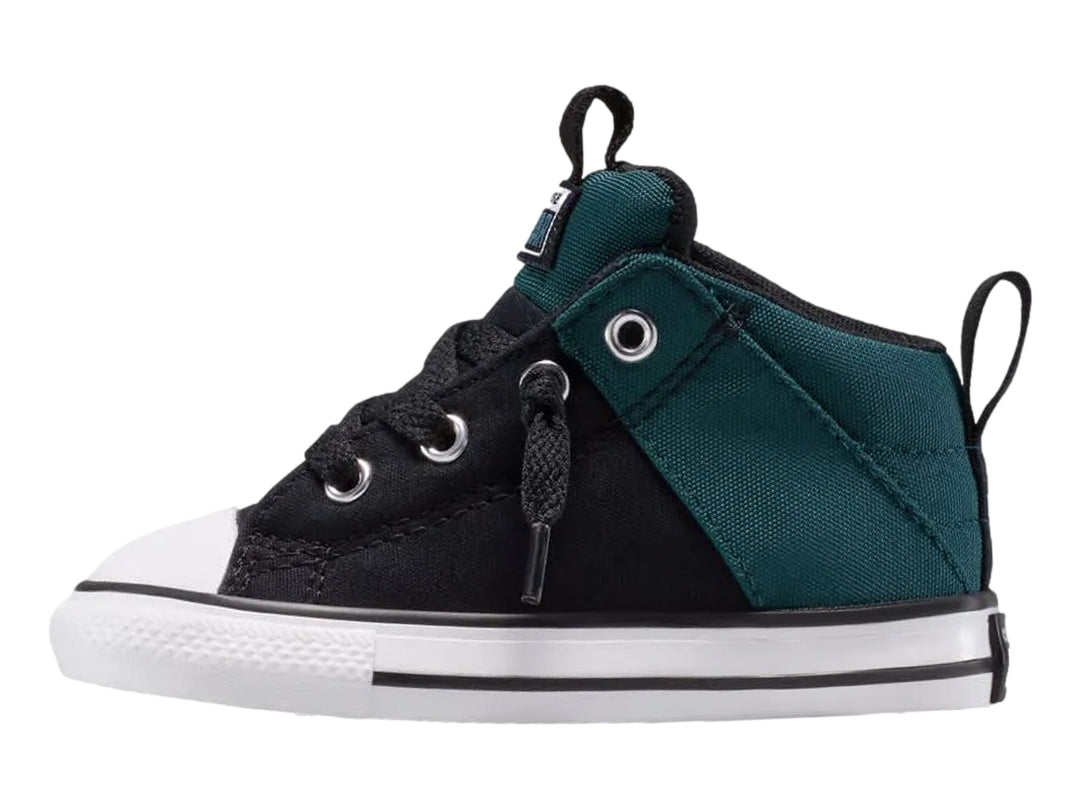 Tenis Converse Chuck Taylor All Star Axel en colores verde oscuro y negro con suela blanca.