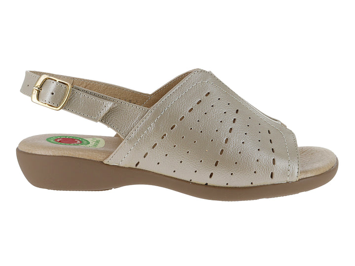 Sandalia color mercurio para mujer con diseño perforado, correa ajustable con hebilla y suela marrón.