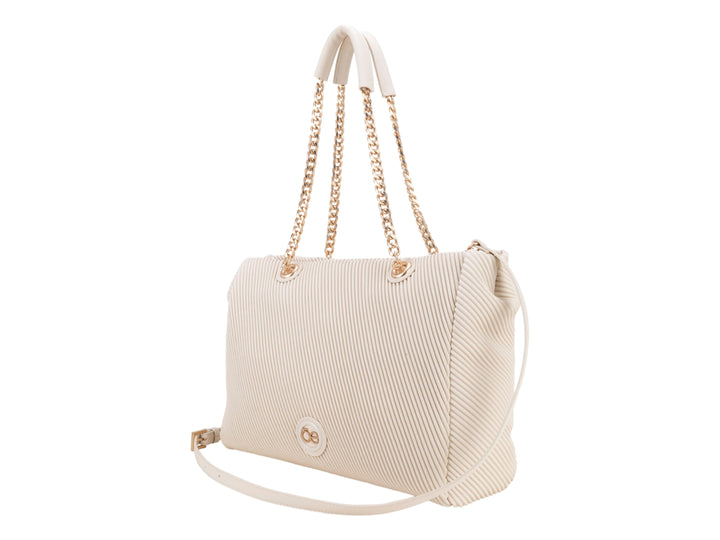 Bolsa de hombro Cloe en color beige con textura lineal y asas combinadas de material sintético y cadena dorada.