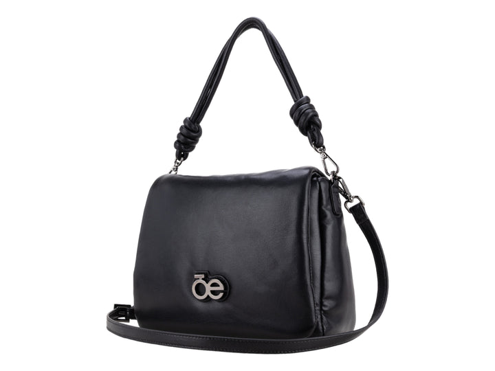 Bolso de mano color negro con asa superior anudada y logotipo metálico frontal.