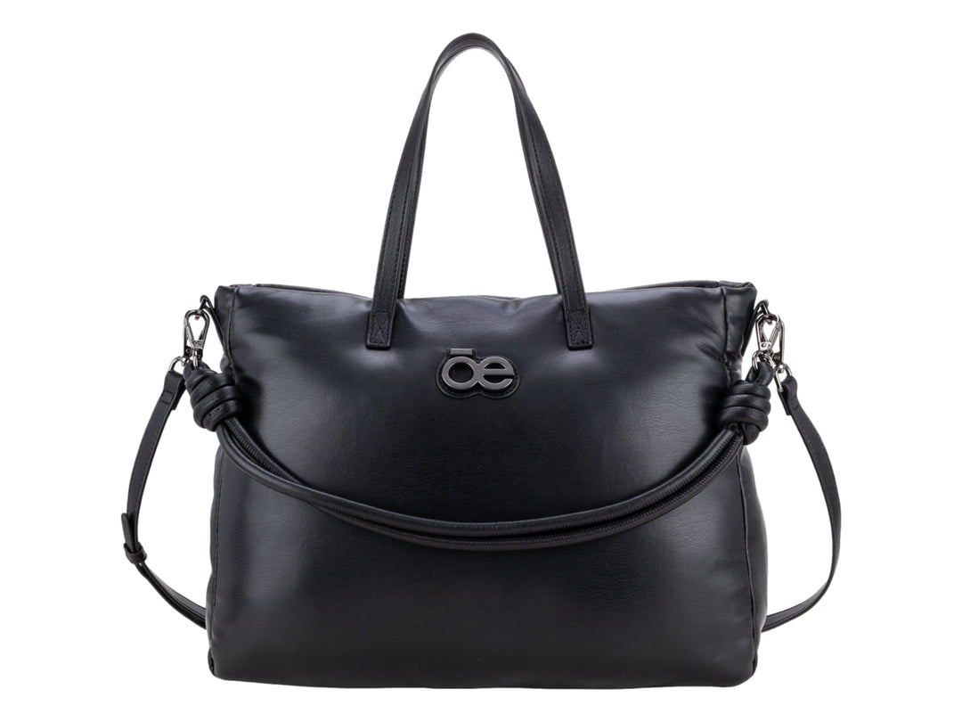 Bolso de hombro color negro con asas superiores y correa ajustable.