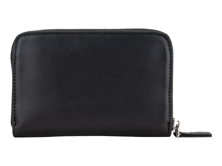 Cartera pequeña de color negro con cierre y logotipo en relieve al frente.