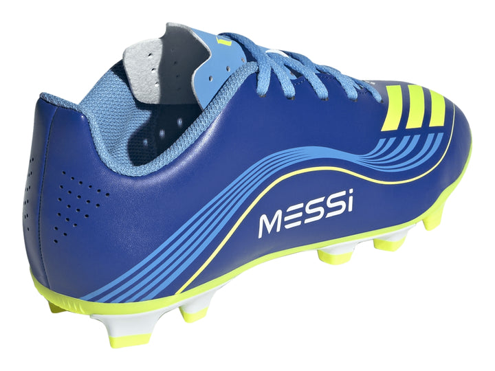 Zapato de fútbol Adidas F50 Messi color azul royal con detalles y suela en amarillo solar.