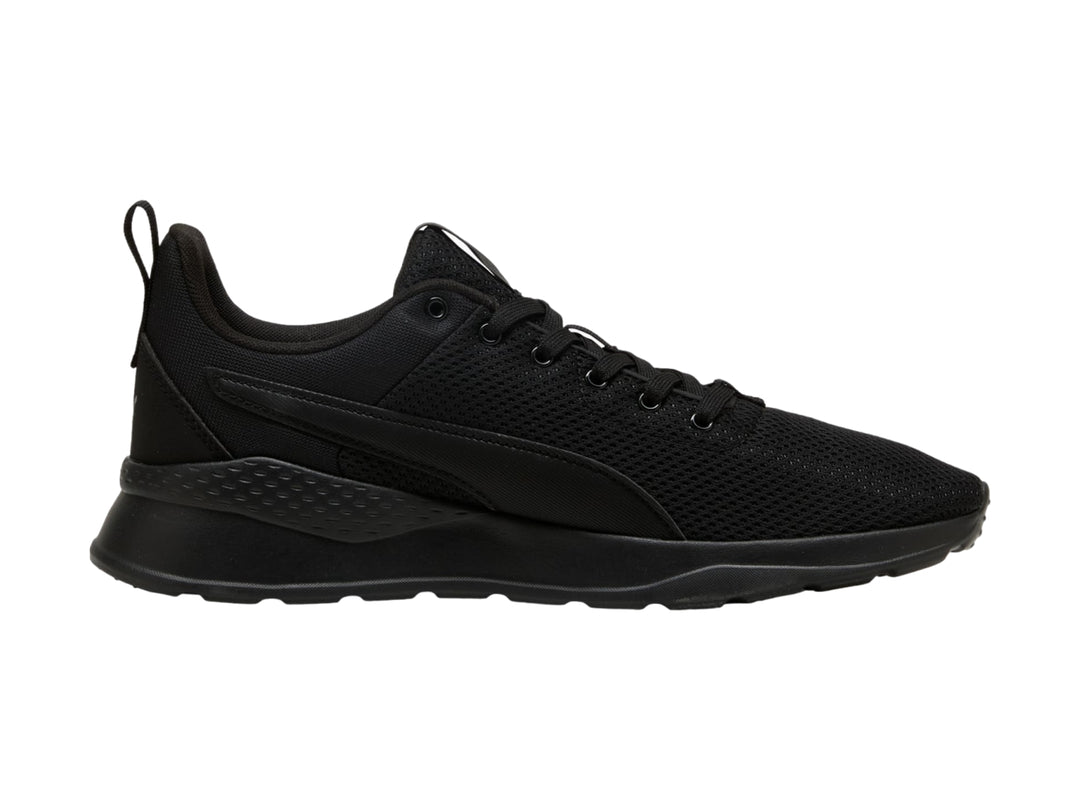Tenis deportivos PUMA NZARUN LITE en color negro total, vista lateral.