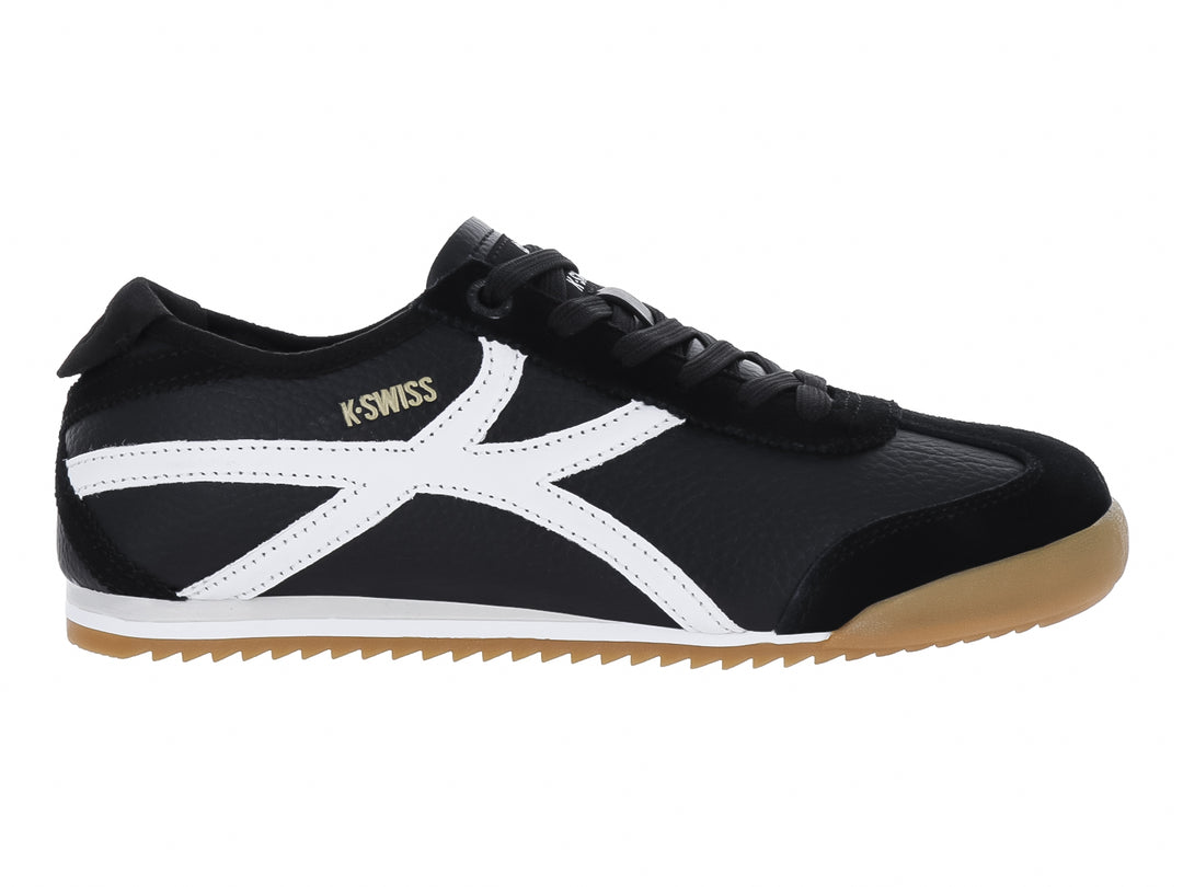 Tenis K-Swiss Gashiko en color negro con detalles blancos y suela de goma color miel.