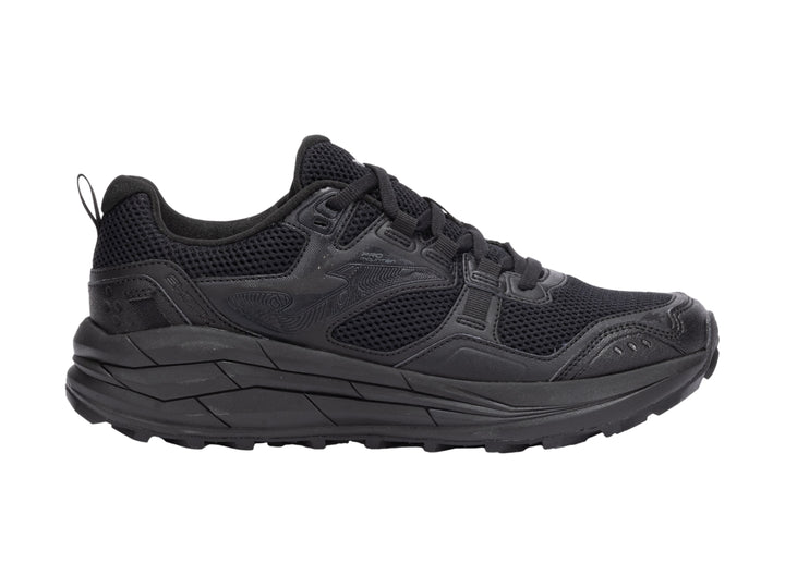 Tenis deportivos Joma TKSHOW en color negro total con malla transpirable y suela robusta para hombre.