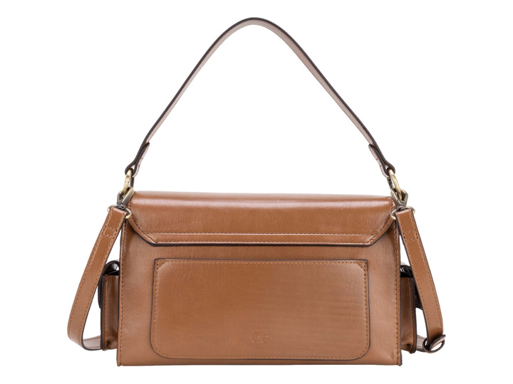 Bolso de cuero color camel con asa superior, correa ajustable y detalles metálicos dorados.