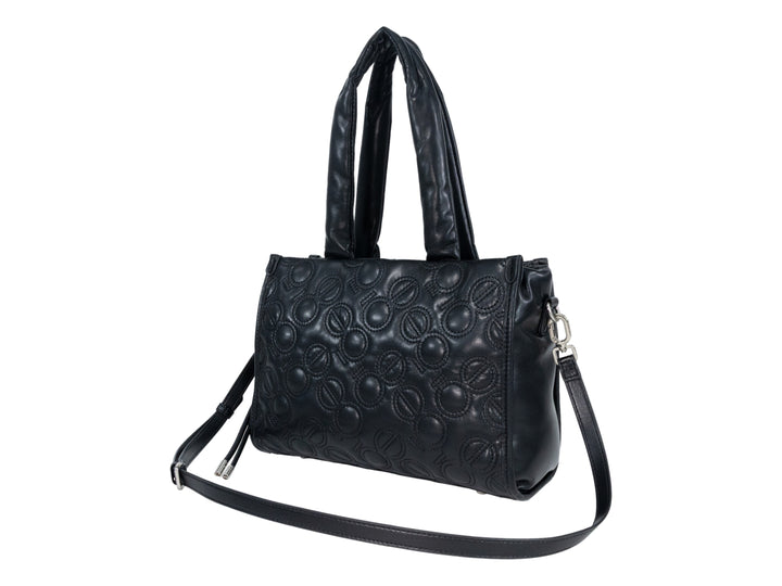 Bolso de hombro Cloe color negro con diseño acolchado de círculos en relieve y asas superiores.