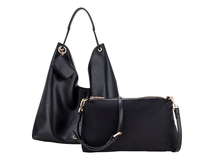 Bolso de hombro Cloe en color negro, material de cuero liso con diseño hobo y asa sencilla.