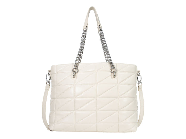 Bolso de hombro Cloe color beige con textura acolchada geométrica y asas de cadena plateada.