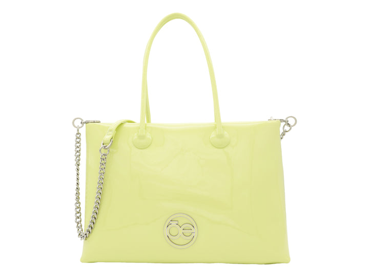 Bolsa de hombro Cloe en color olivo brillante con asas largas y correa de cadena plateada.