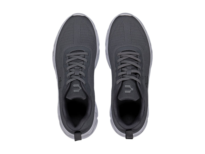 Tenis deportivos Charly color gris Oxford con suela blanca y tejido de malla.
