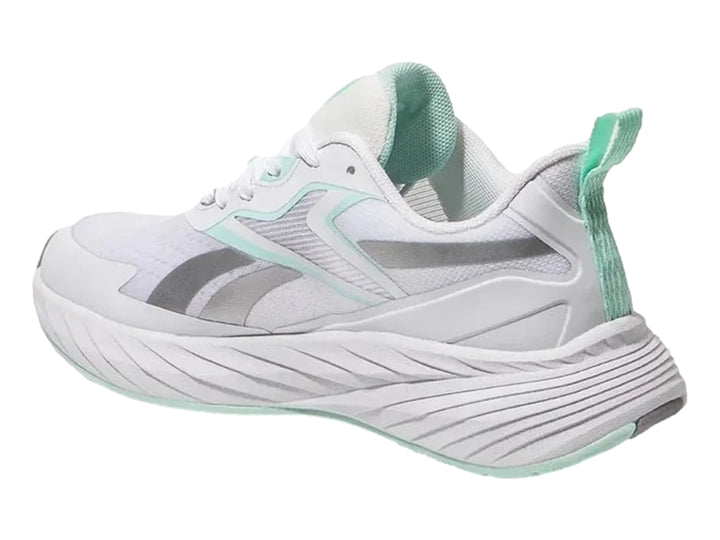 Tenis deportivos Reebok blancos con detalles en azul claro y plata.