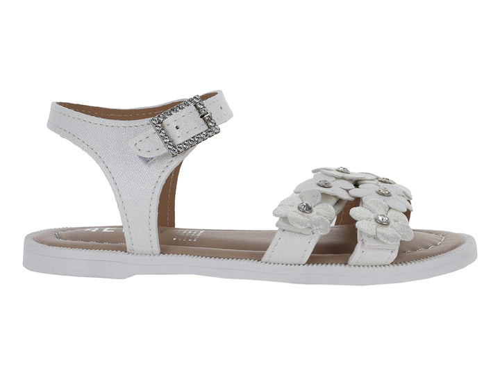 Sandalias blancas para niña con decoraciones florales y hebilla plateada.