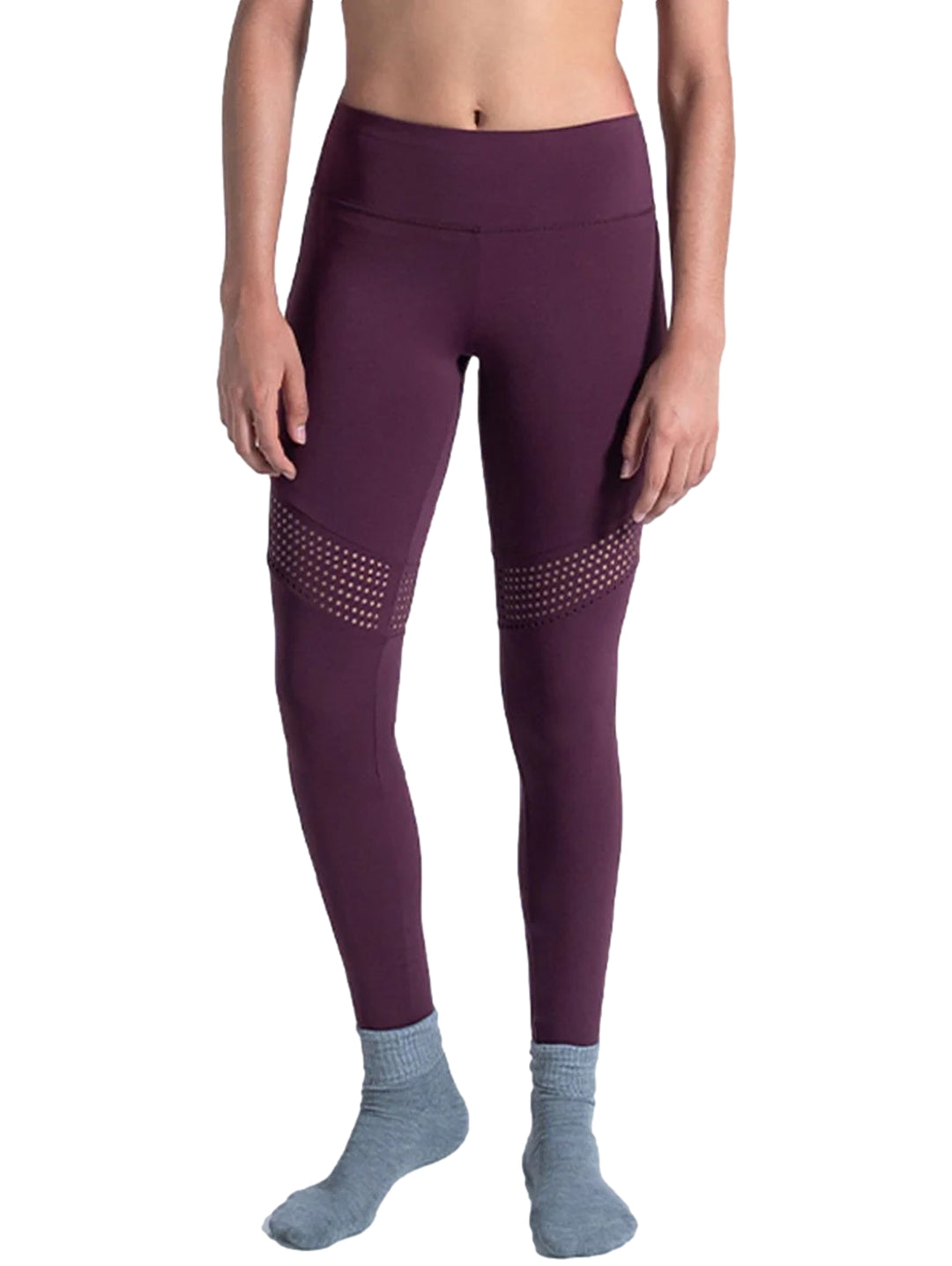 Leggings deportivos color vino con paneles de malla en los muslos y talle alto.