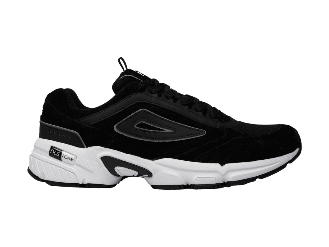 Tenis FILA Perano Plus color negro con suela blanca y detalles en plata para hombre.