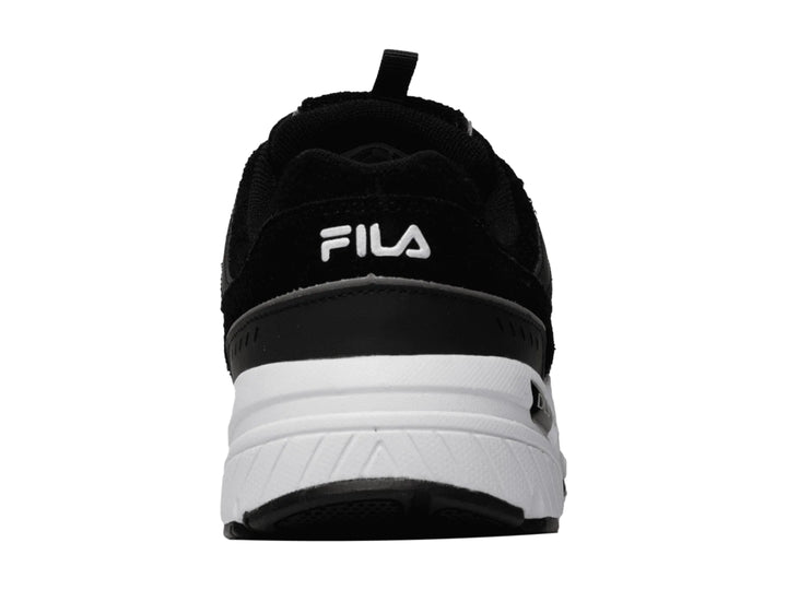 Tenis FILA Perano Plus color negro con suela blanca y detalles en plata para hombre.