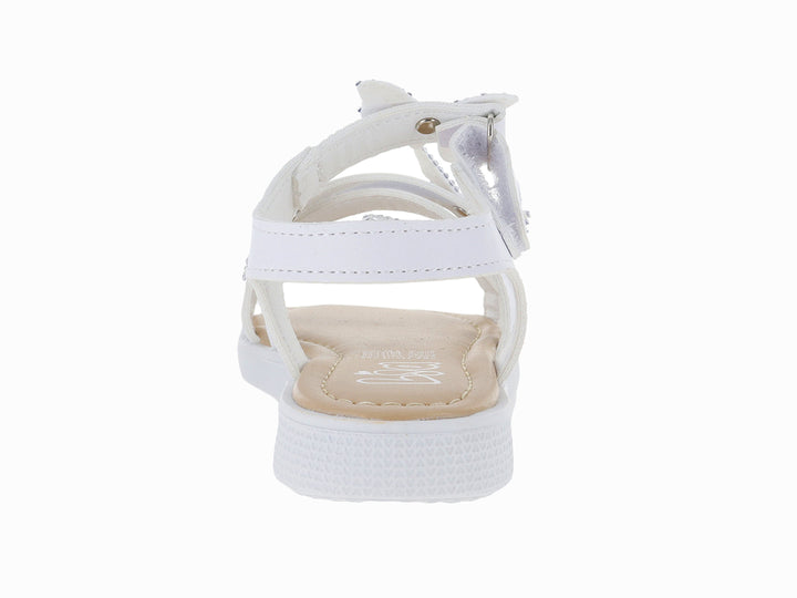 Sandalia blanca para niña con adornos de mariposas brillantes y correa de ajuste con velcro.
