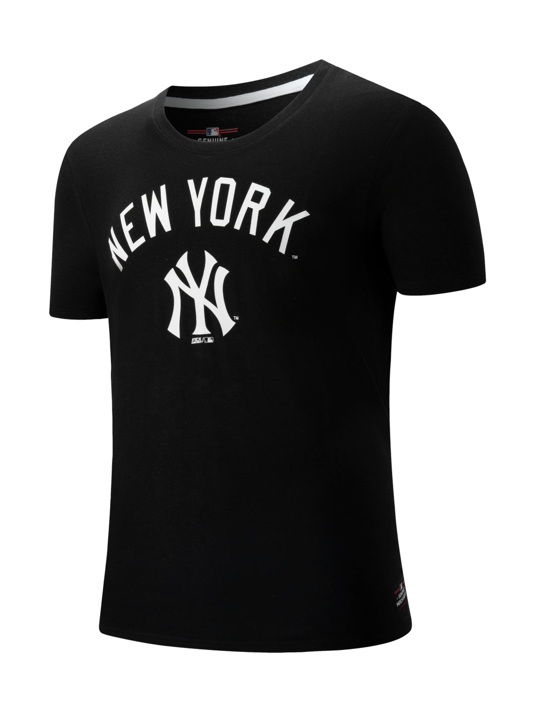 Playera deportiva negra de manga corta con estampado de New York en color blanco.