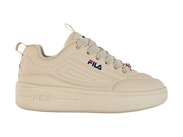 Tenis FILA Superbubble en color gris con suela de plataforma ancha y cordones a juego.