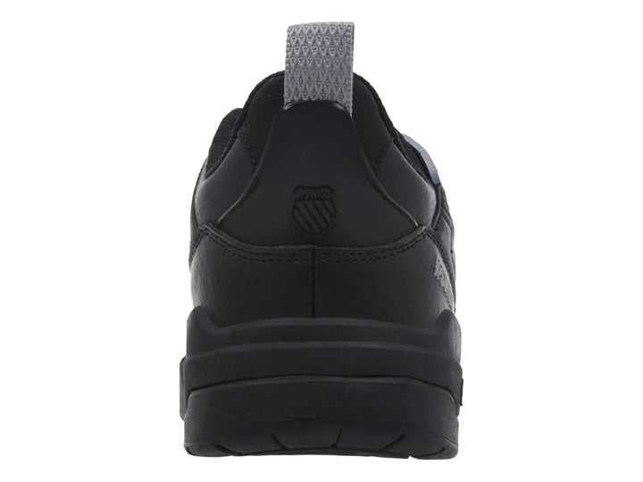 Tenis deportivos K-Swiss color negro con detalles en gris, diseño de corte bajo y suela plana.