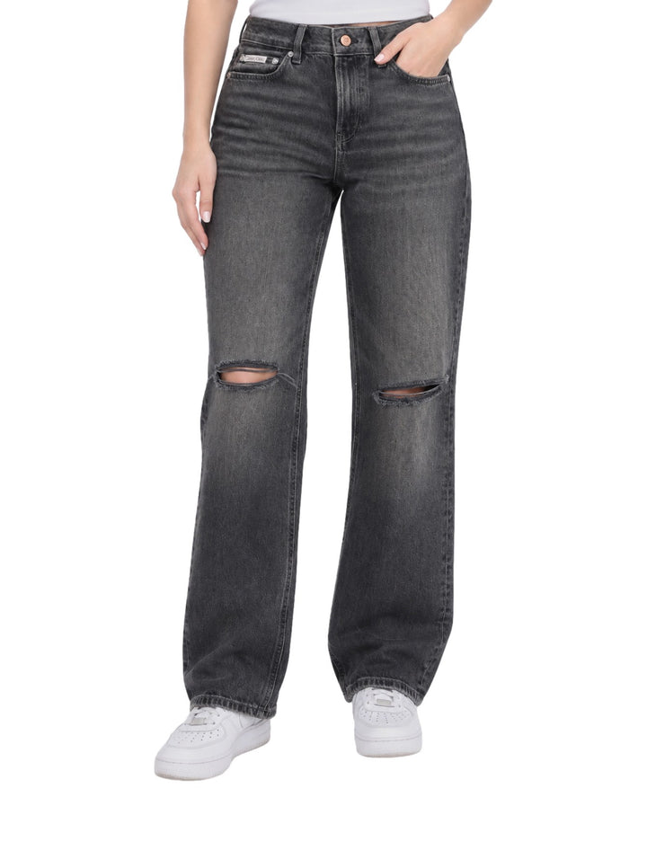 Jeans Calvin Klein negros suavizados de corte recto con roturas en las rodillas