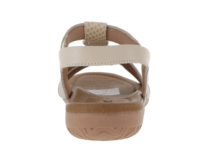 Sandalias de confort Usaflex color vainilla con suela café y tiras ajustables para mujer.