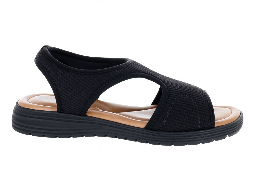 Sandalia confort Ramarim color negro con suela gruesa y plantilla beige para mujer.