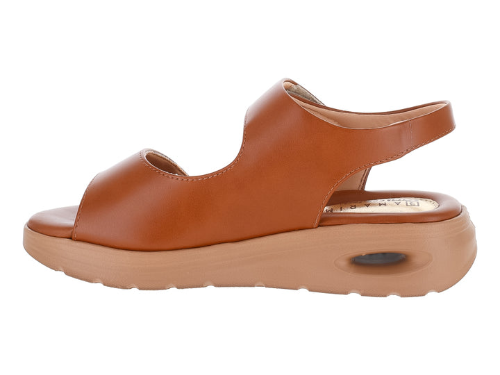 Sandalia confort Ramarim color caramelo con suela ergonómica y correa ajustable para mujer.
