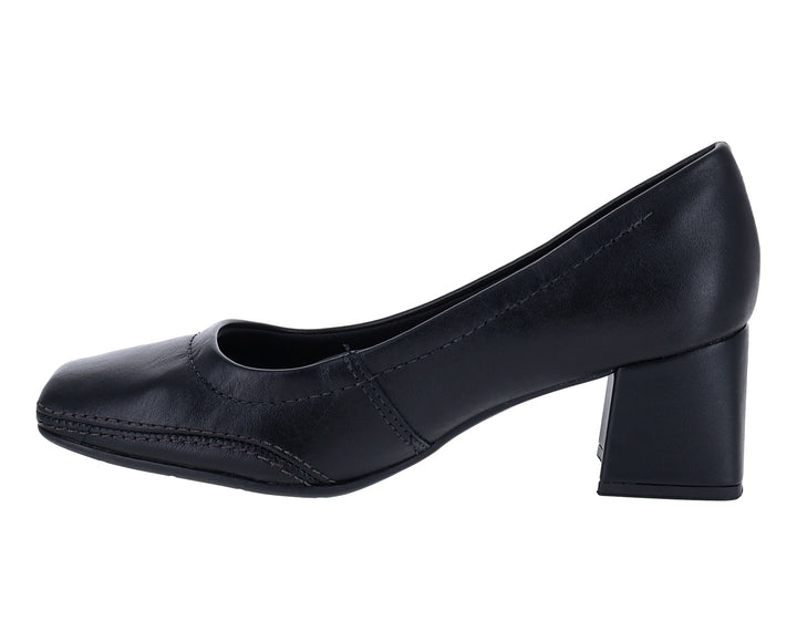 Zapato cerrado de tacón cuadrado color negro para Mujer de la marca Ramarim.