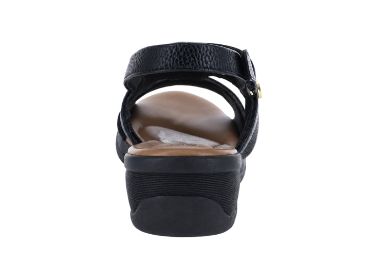 Sandalia negra de confort Ramarim con suela de cuña y plantilla beige para mujer.
