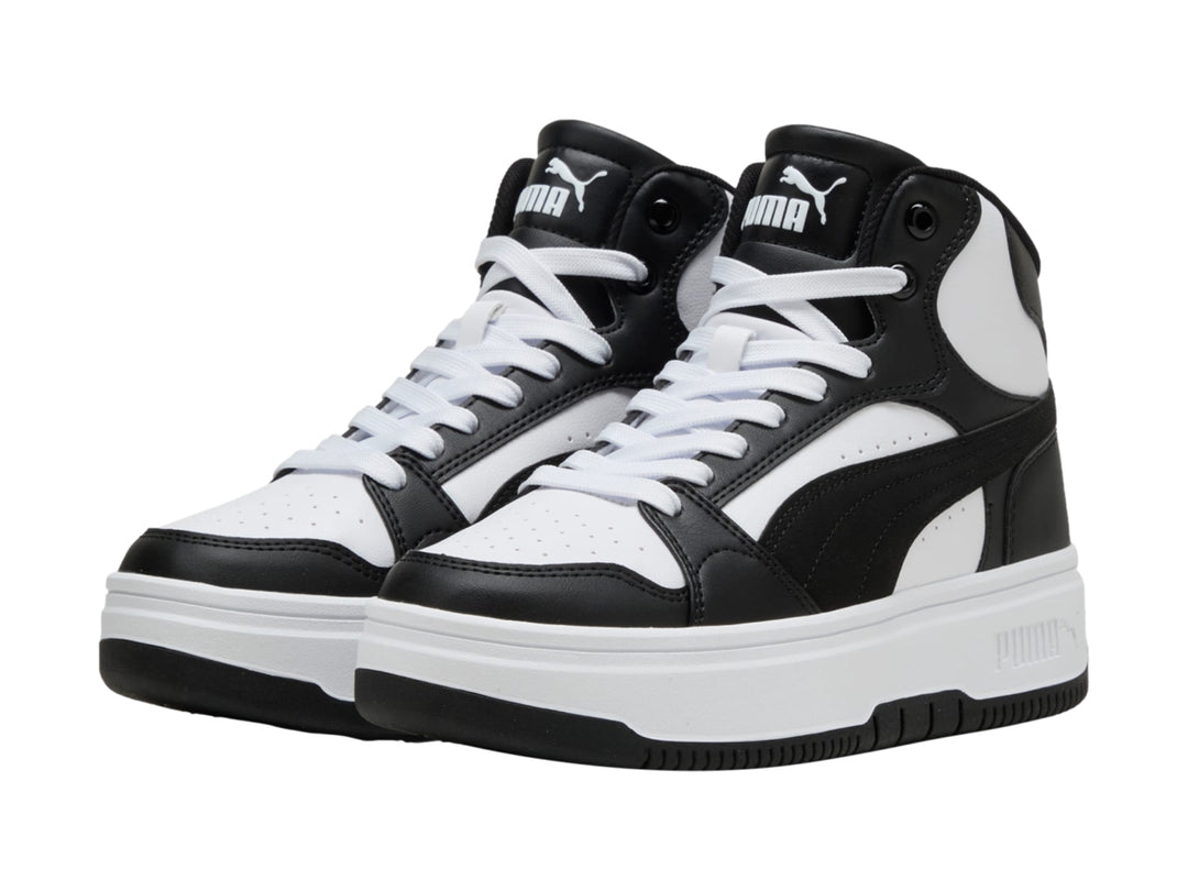 Tenis PUMA Rebound Femme Mid en colores blanco y negro con suela de plataforma blanca.