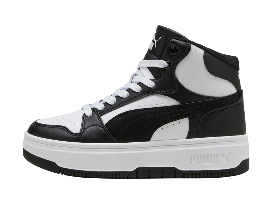 Tenis PUMA Rebound Femme Mid en colores blanco y negro con suela de plataforma blanca.