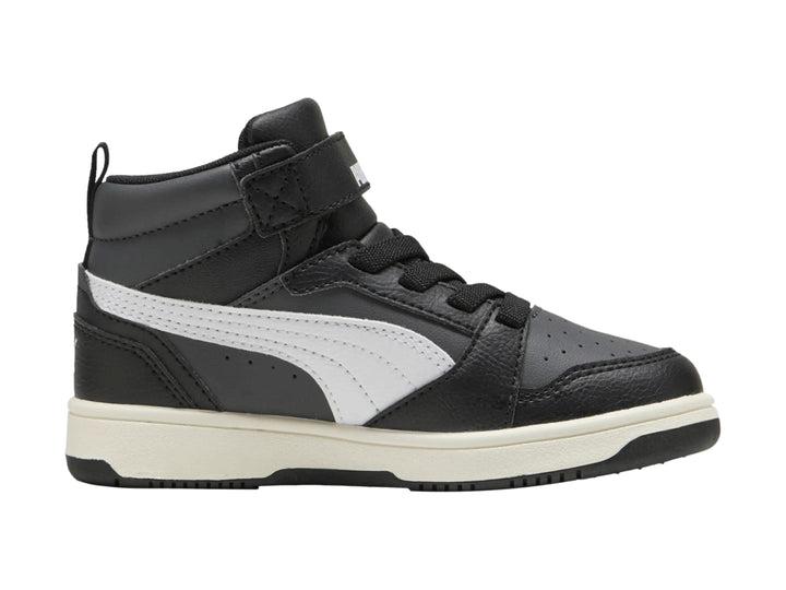 Tenis PUMA Rebound V6 Mid AC+ PS color negro con detalles y suela en blanco.