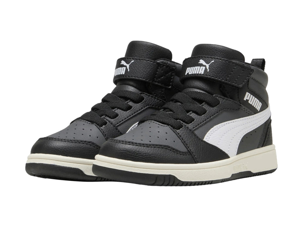 Tenis PUMA Rebound V6 Mid AC+ PS color negro con detalles y suela en blanco.
