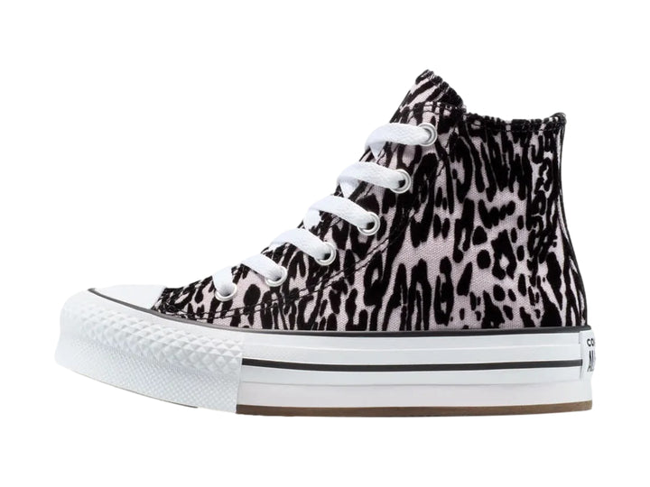 Tenis Converse Chuck Taylor All Star de bota con estampado animal print en rosa y negro y suela de plataforma blanca.