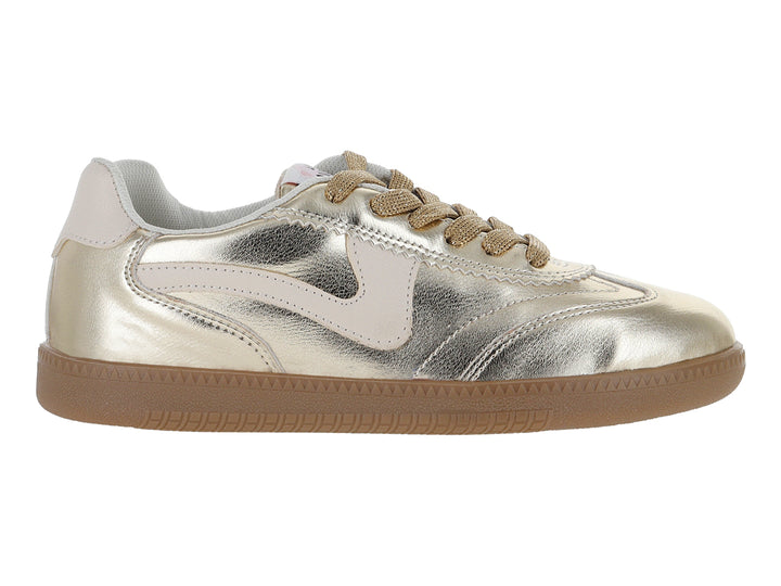 Tenis ATOK color oro inglés con acabado metálico brillante y suela color café.