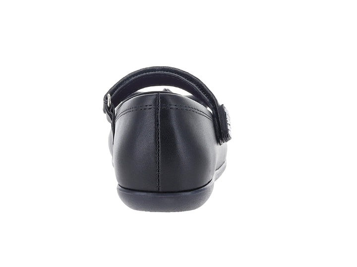 Zapato escolar negro para niña con correa ajustable y moño decorativo.