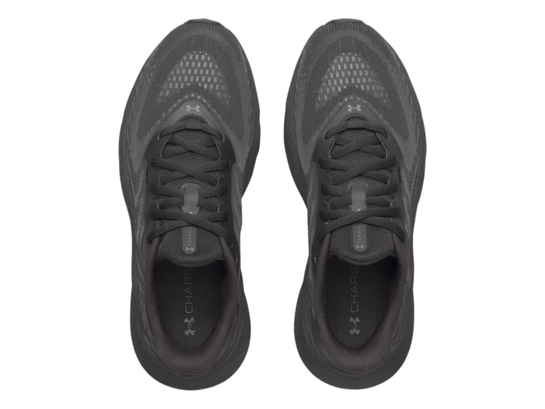 Tenis deportivos Under Armour Turbulence 3 en color negro para mujer.