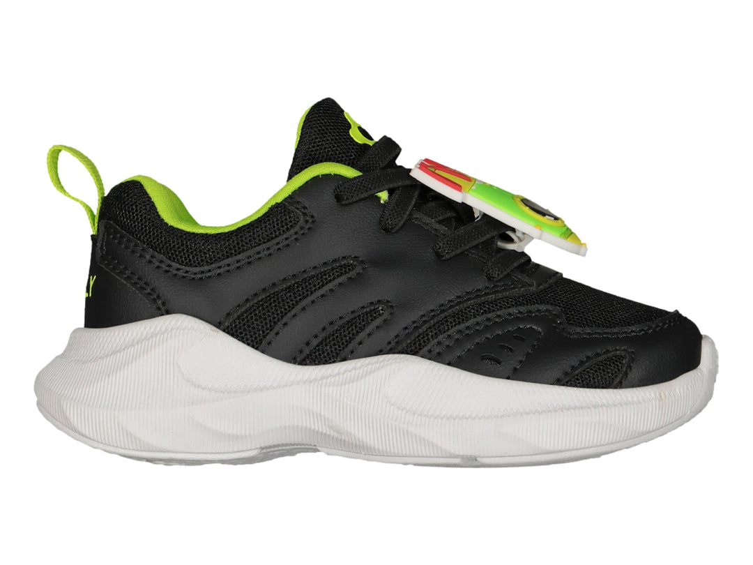 Tenis deportivos Charly color negro con detalles en verde neón y suela blanca gruesa.