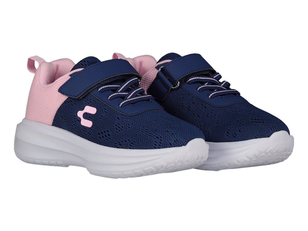 Tenis deportivos infantiles en colores azul y rosa con suela blanca y correa de velcro.
