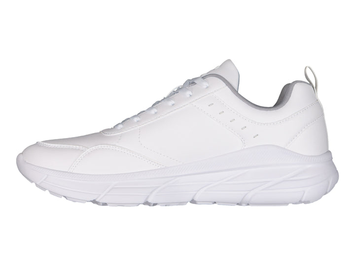 Tenis deportivos Charly color blanco con suela robusta y cordones, vista lateral sobre fondo blanco.