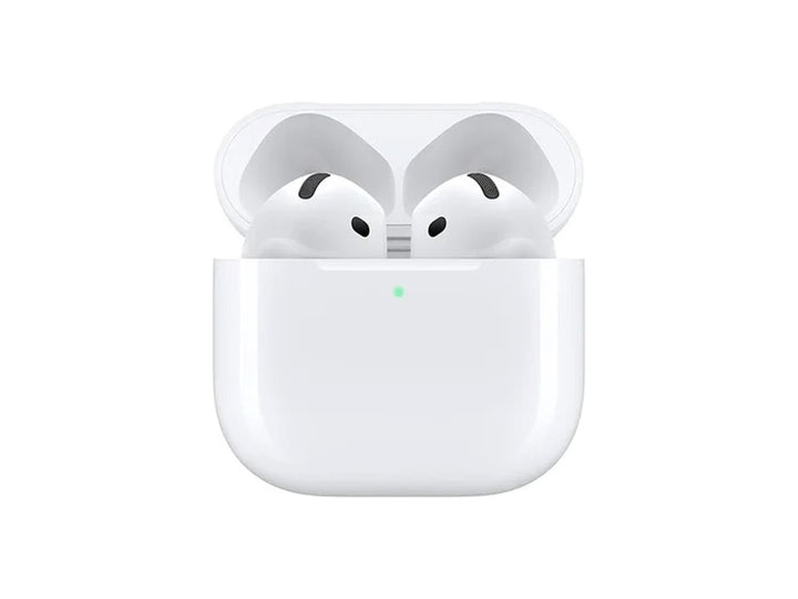 Par de auriculares inalámbricos Apple AirPods de color blanco sobre fondo blanco.